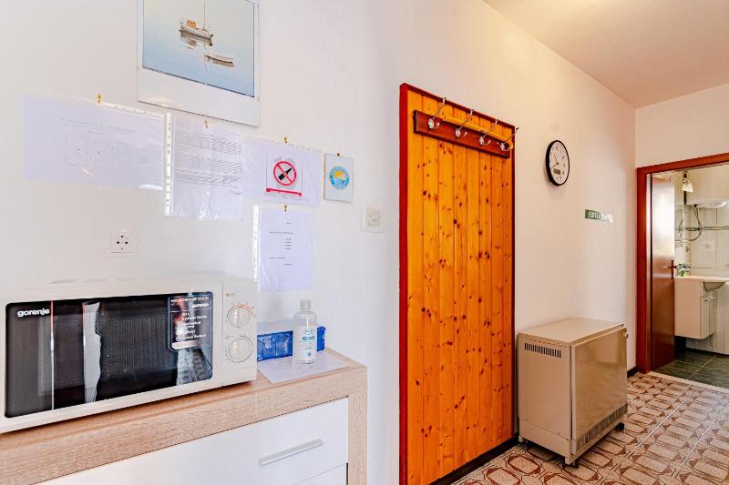 Two-Bedroom Apartment with Terrace and Sea View image 2