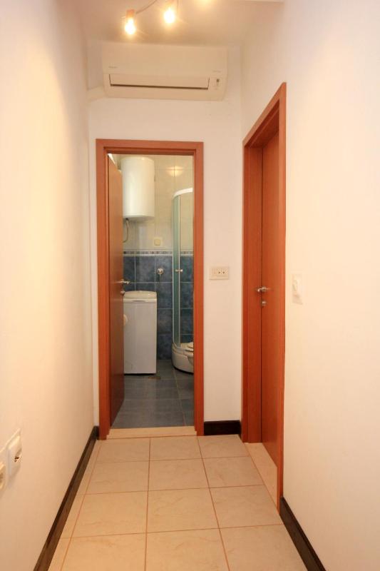 One-Bedroom Apartment with Balcony and Sea View image 2