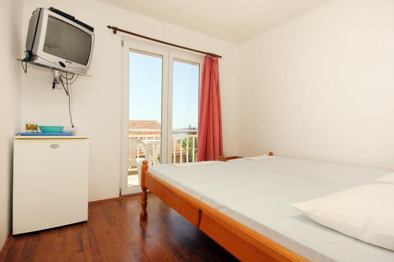 Twin Room with Balcony and Sea View image 1