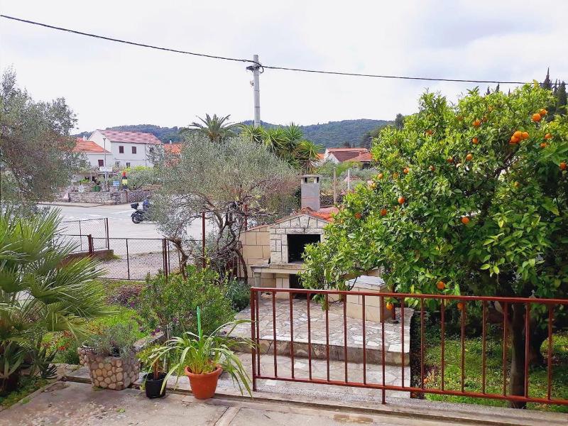 Apartments by the sea Korcula - 10042 - image 10