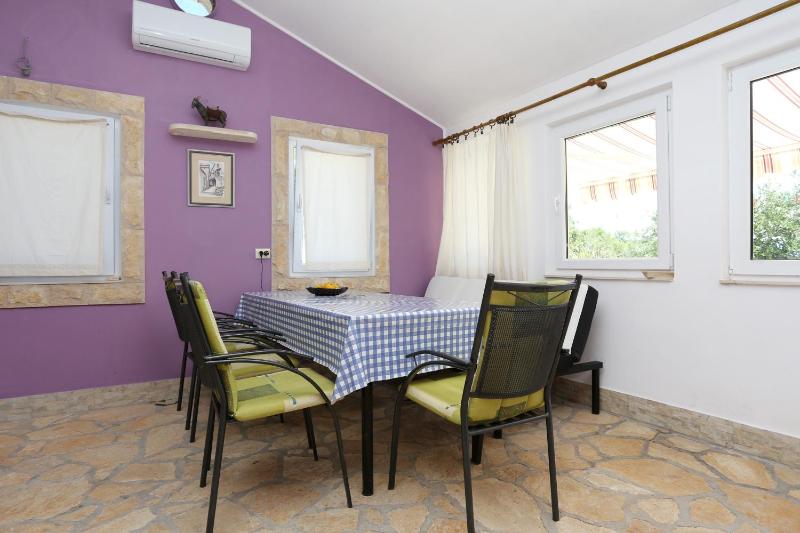 Two-Bedroom Holiday Home image 4