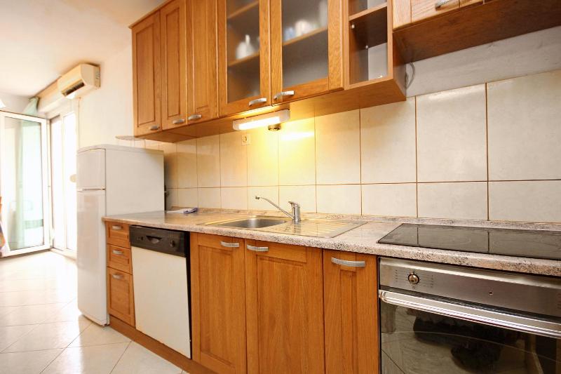 Holiday apartments Split - 10315 - image 3
