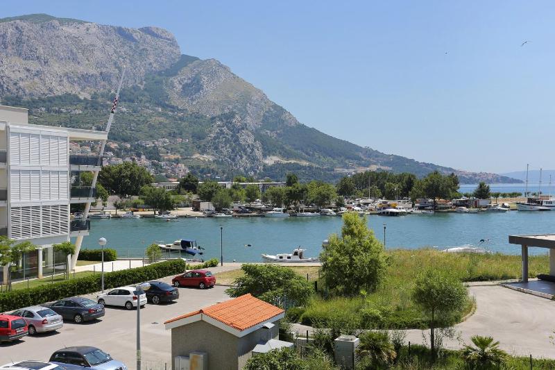 Holiday apartments Omis - 9492 - image 5