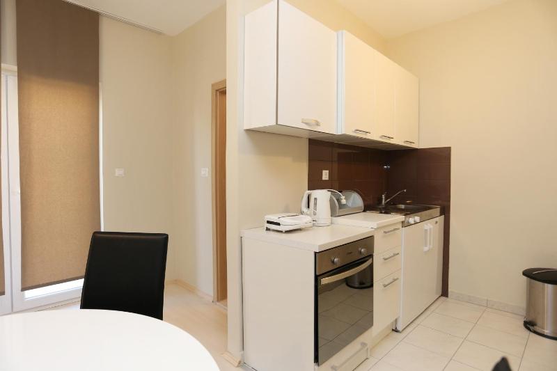 Apartments with parking space Stanici Omis - 10324 - image 5