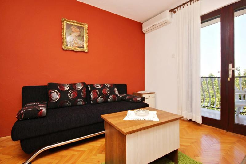 Two-Bedroom Apartment with Balcony and Sea View image 1