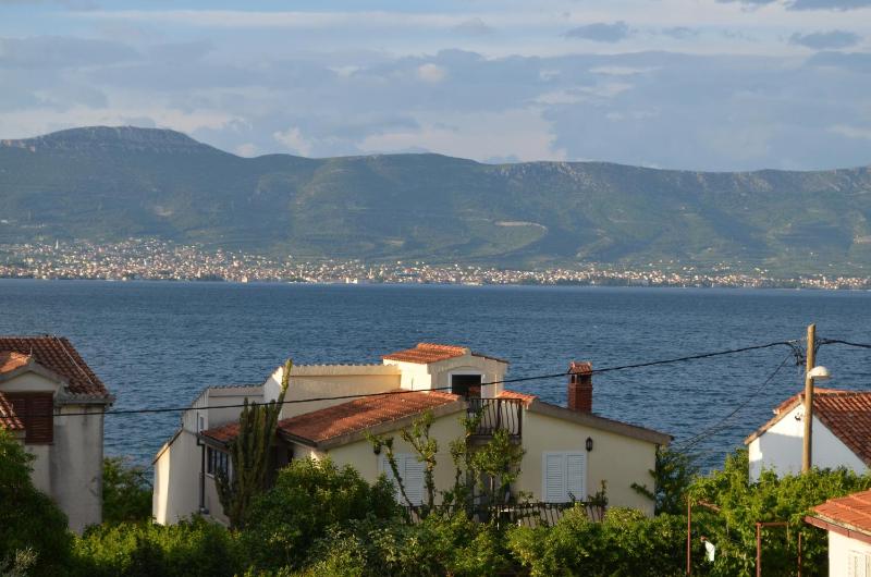 Five-Bedroom Holiday Home image 3