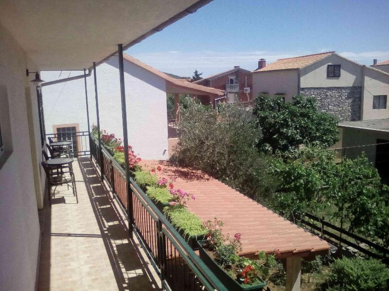 One-Bedroom Apartment with Terrace image 2