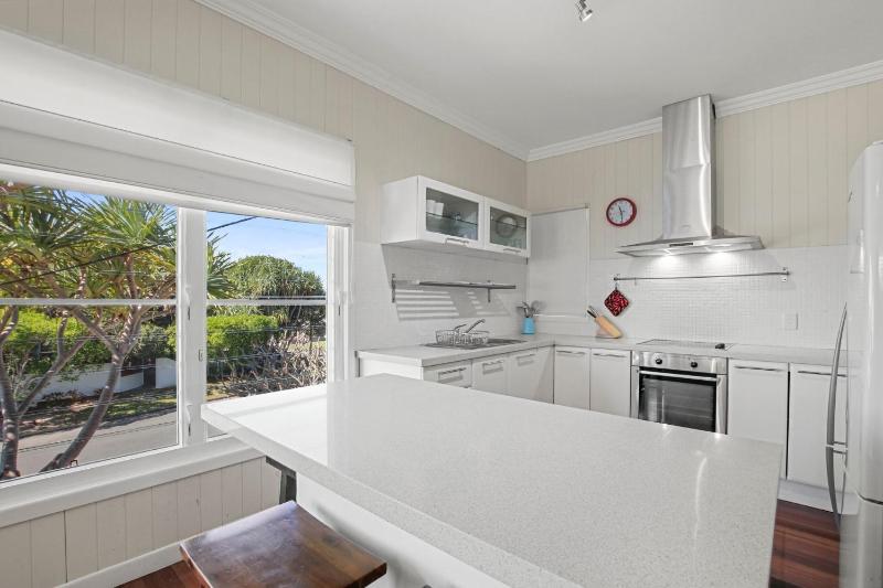 Henzell Street 28 Dicky Beach - image 8