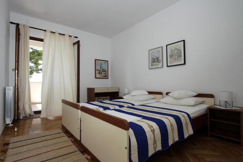 Two-Bedroom Apartment with Terrace and Sea View image 1