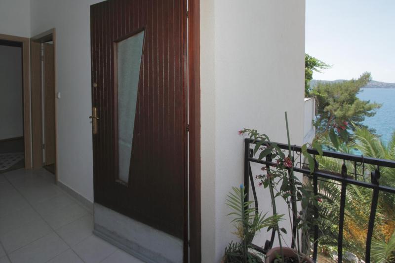 Two-Bedroom Apartment with Terrace and Sea View image 2
