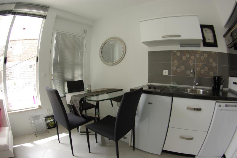 Apartments with parking space Makarska - 12063 - image 12