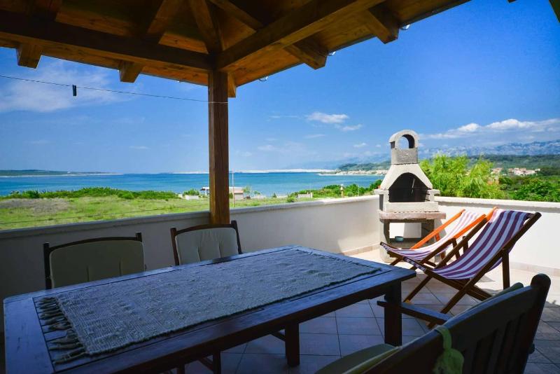 Two-Bedroom Apartment with Terrace and Sea View image 2