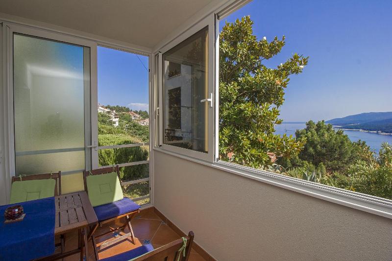 Two-Bedroom Apartment with Balcony and Sea View image 2