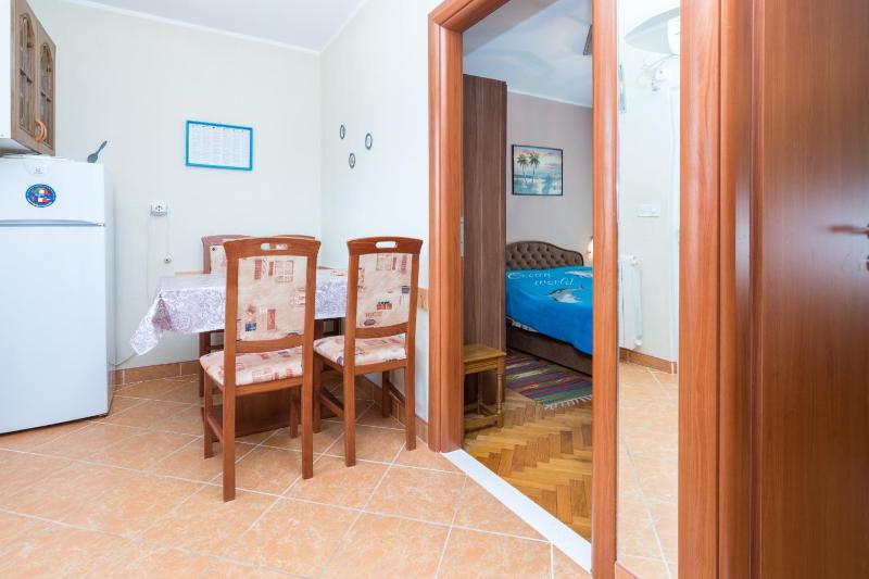 Two-Bedroom Apartment with Balcony and Sea View image 4