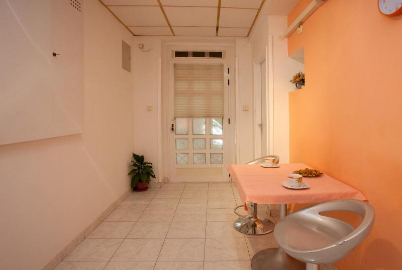 Apartments with WiFi Split - 12198 - image 2