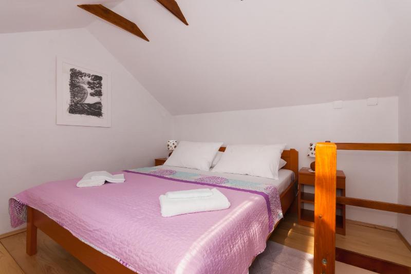 Family friendly house with a swimming pool Bol Brac - 12228 - image 7