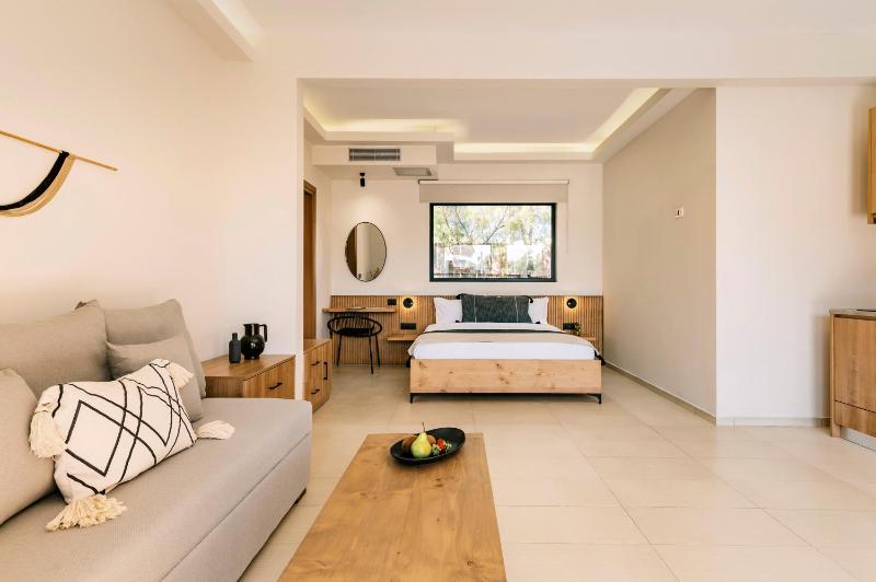 Deluxe Bungalow image 1