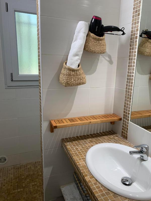 One-Bedroom House image 2