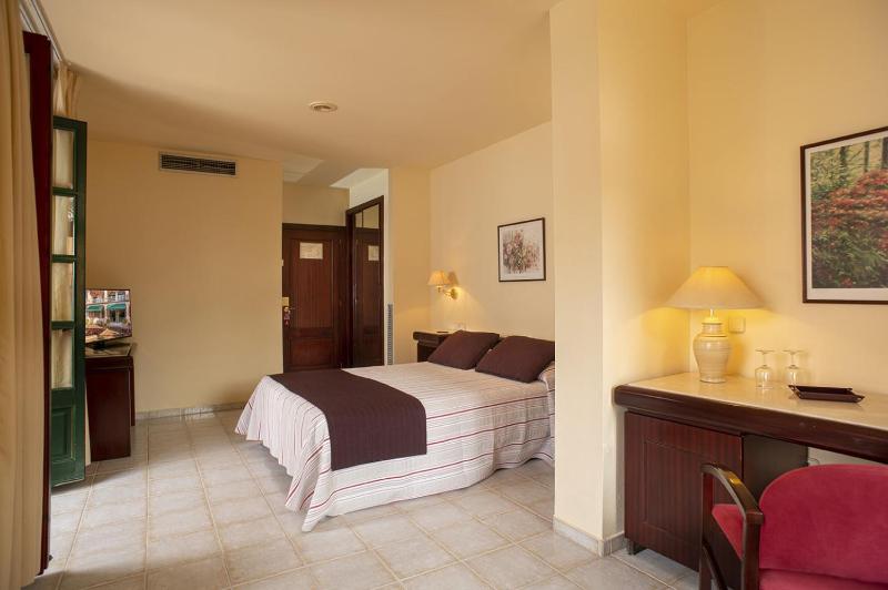 Hotel Guitart Rosa - Adults Only - image 15