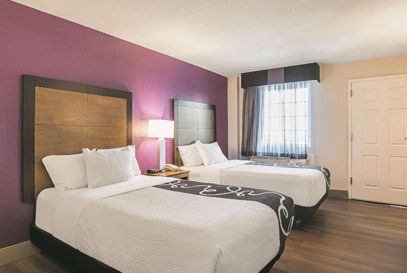 Wingate by Wyndham Galveston Beachfront at the Seawall - image 33