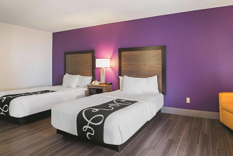 Wingate by Wyndham Galveston Beachfront at the Seawall - image 19