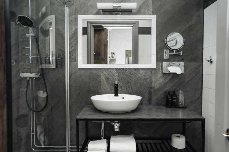 Double Room image 2