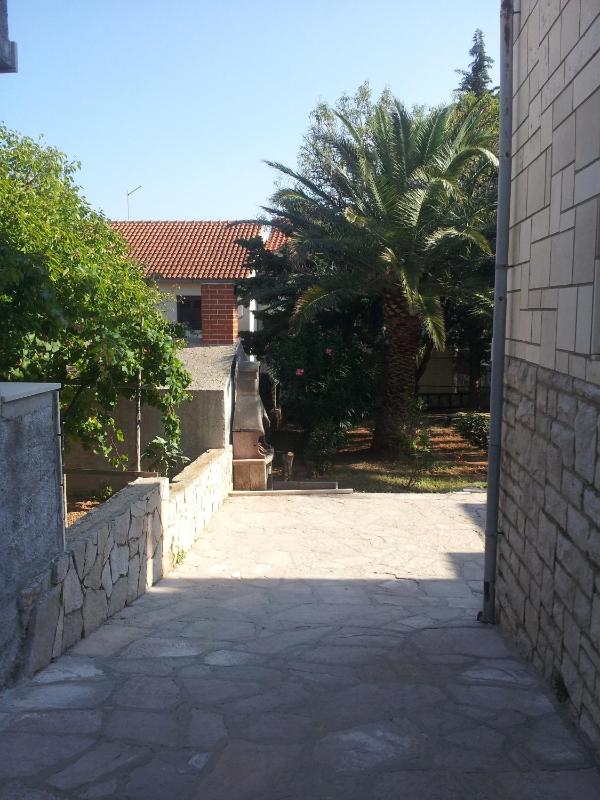 Apartments with a parking space Bol Brac - 12288 - image 19