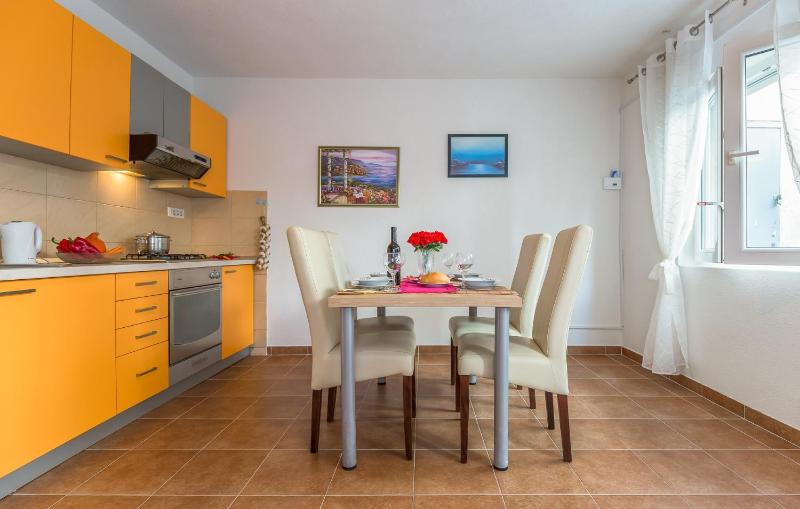 One-Bedroom Apartment with Terrace image 3