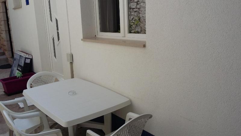 Two-Bedroom Apartment with Terrace and Sea View image 4