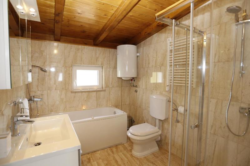 Seaside luxury villa with a swimming pool Supetar Brac - 12371 - image 12
