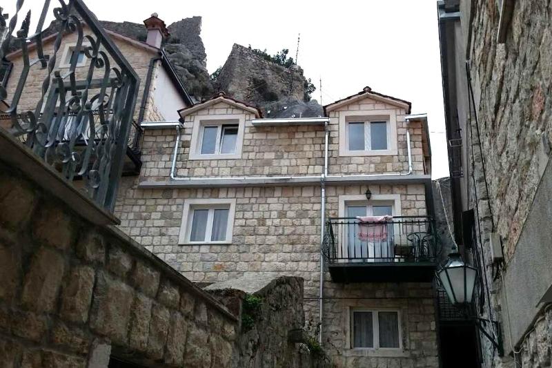Apartments with WiFi Omis - 11836 - image 1