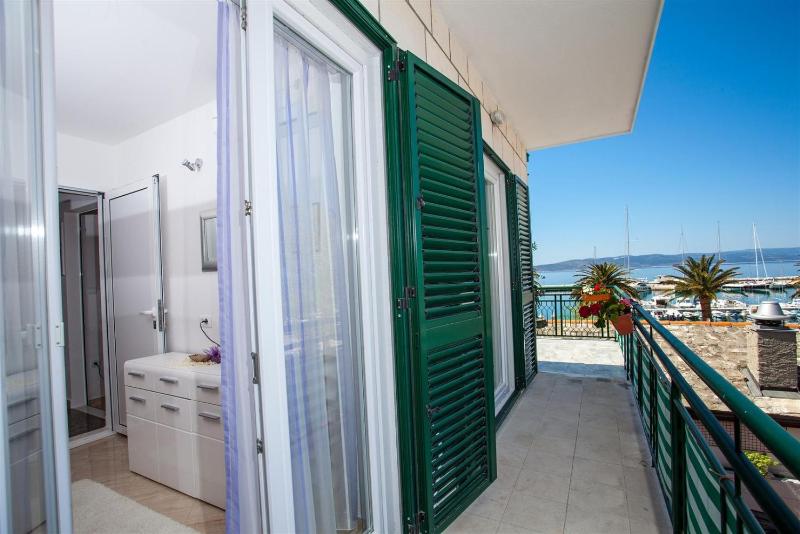 Apartments by the sea Baska Voda Makarska - 12421 - image 3