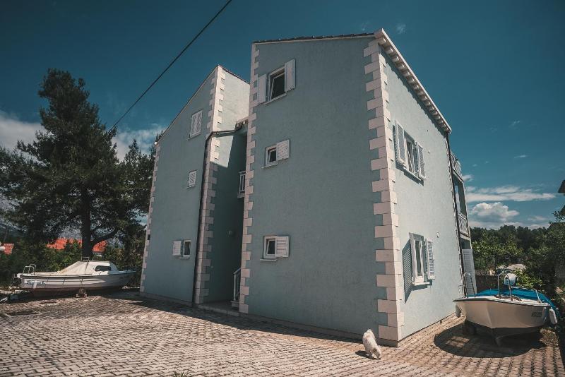 Apartments with parking space Korcula - 12423 - image 11