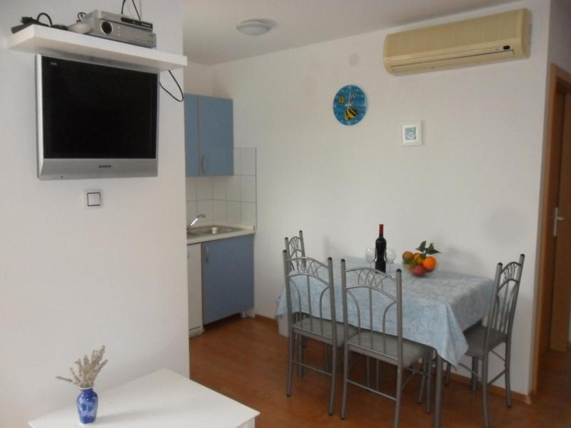Apartments with parking space Korcula - 12423 - image 12