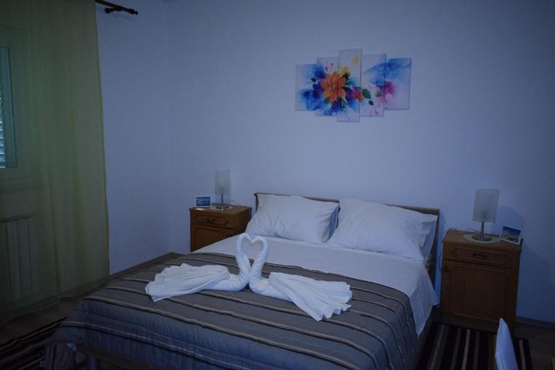 Apartments with a parking space Kastel Stari Kastela - 12568 - image 14