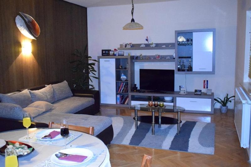 Apartments with a parking space Kastel Stari Kastela - 12568 - image 6