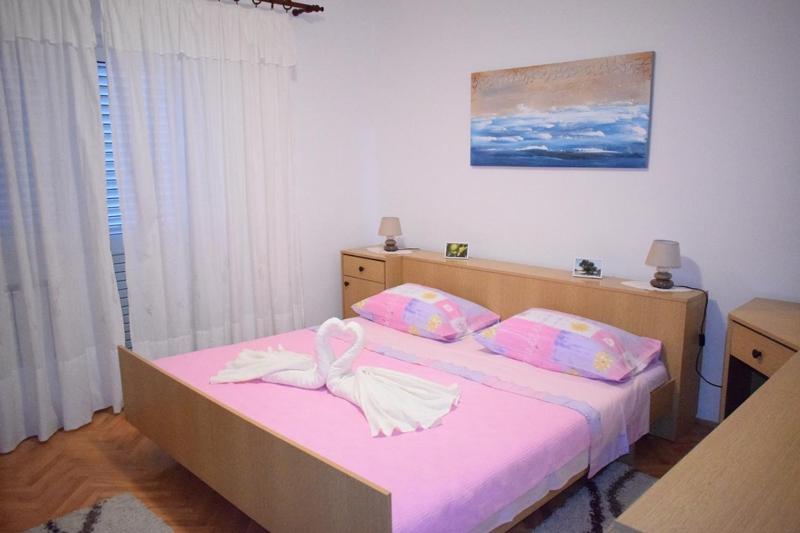 Apartments with a parking space Kastel Stari Kastela - 12568 - image 5