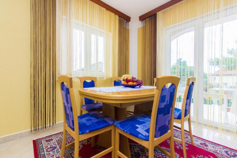Four-Bedroom Holiday Home image 4