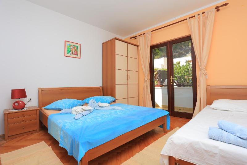 Apartments by the sea Duce Omis - 12687 - image 19