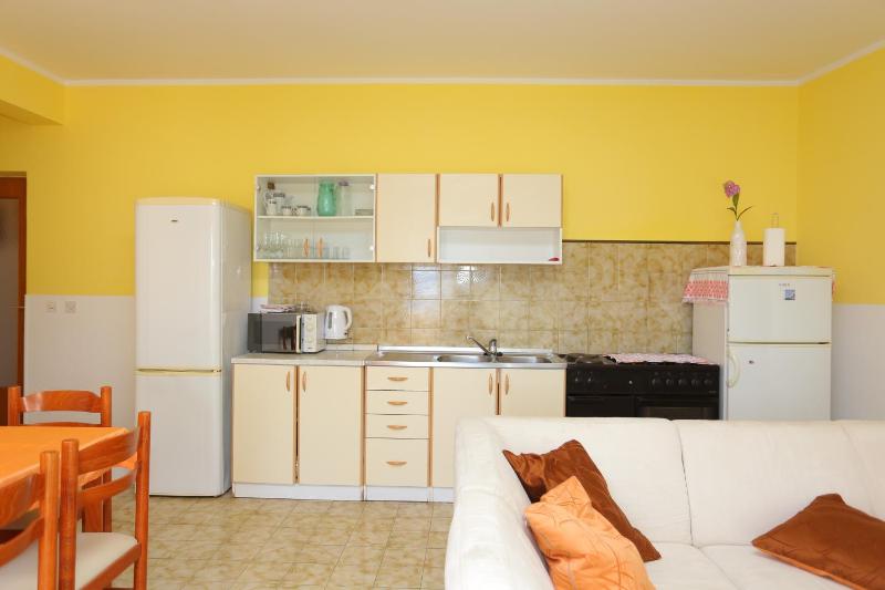 Apartments by the sea Duce Omis - 12687 - image 23