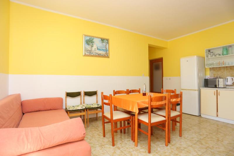 Apartments by the sea Duce Omis - 12687 - image 26
