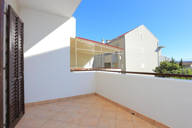 Apartments by the sea Duce Omis - 12687 - image 38