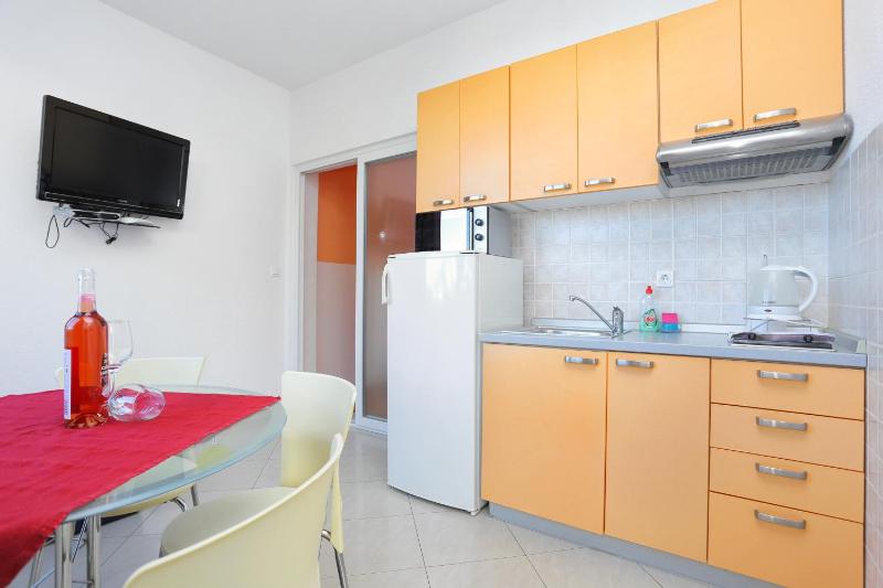 Apartments by the sea Duce Omis - 12687 - image 41
