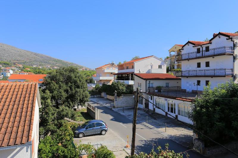 Two-Bedroom Apartment with Terrace and Sea View image 3