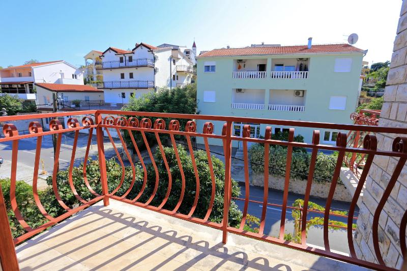 Two-Bedroom Apartment with Terrace and Sea View image 4