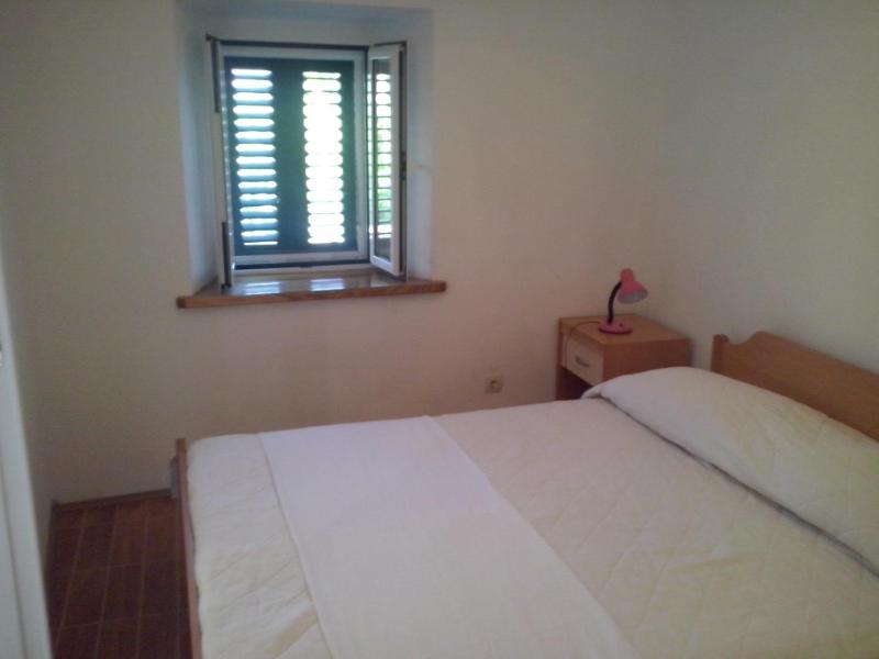 One-Bedroom Apartment image 1