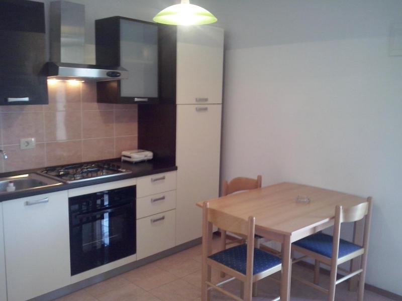 One-Bedroom Apartment image 3
