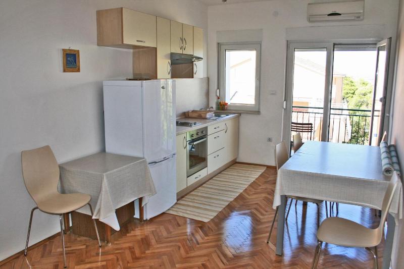 Two-Bedroom Apartment with Balcony and Sea View image 4