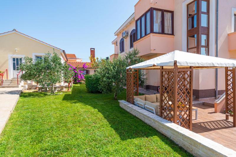 Apartments with parking space Privlaka Zadar - 12989 - image 27