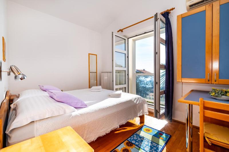 Apartments by the sea Mandre Pag - 13015 - image 38